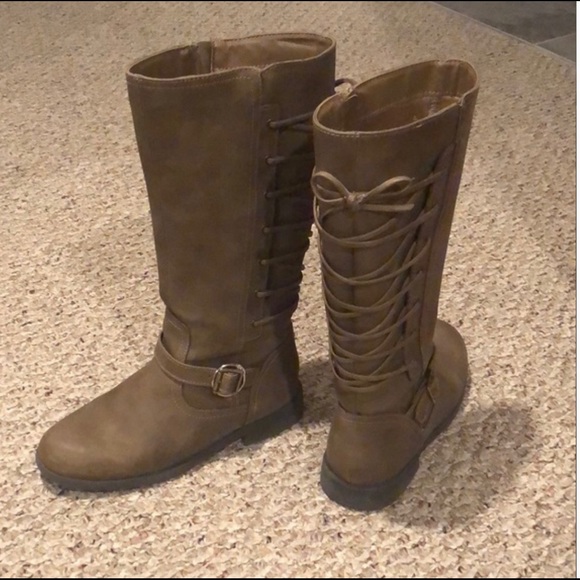 Other - Gorgeous Kimberly taupe girls riding boots size 1
